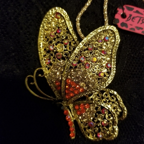 Betsey Johnson Butterfly Necklace - Picture 2 of 2